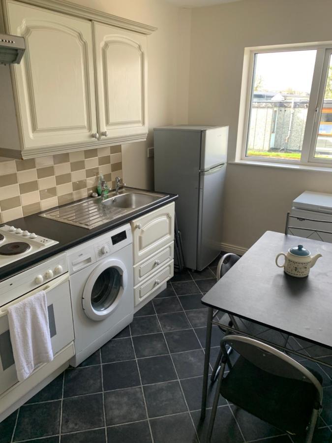 Newcastle Townhouse Daire Galway Dış mekan fotoğraf